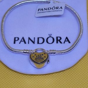 New Pandora Moments Disney Heart Charms Bracelet for women's Size 7.5 In